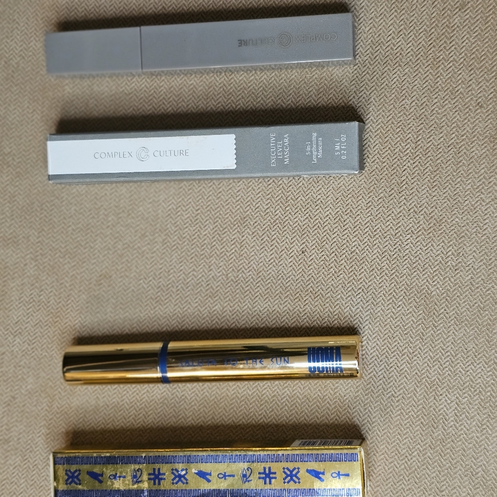 Make up bundle - Picture 7 of 7